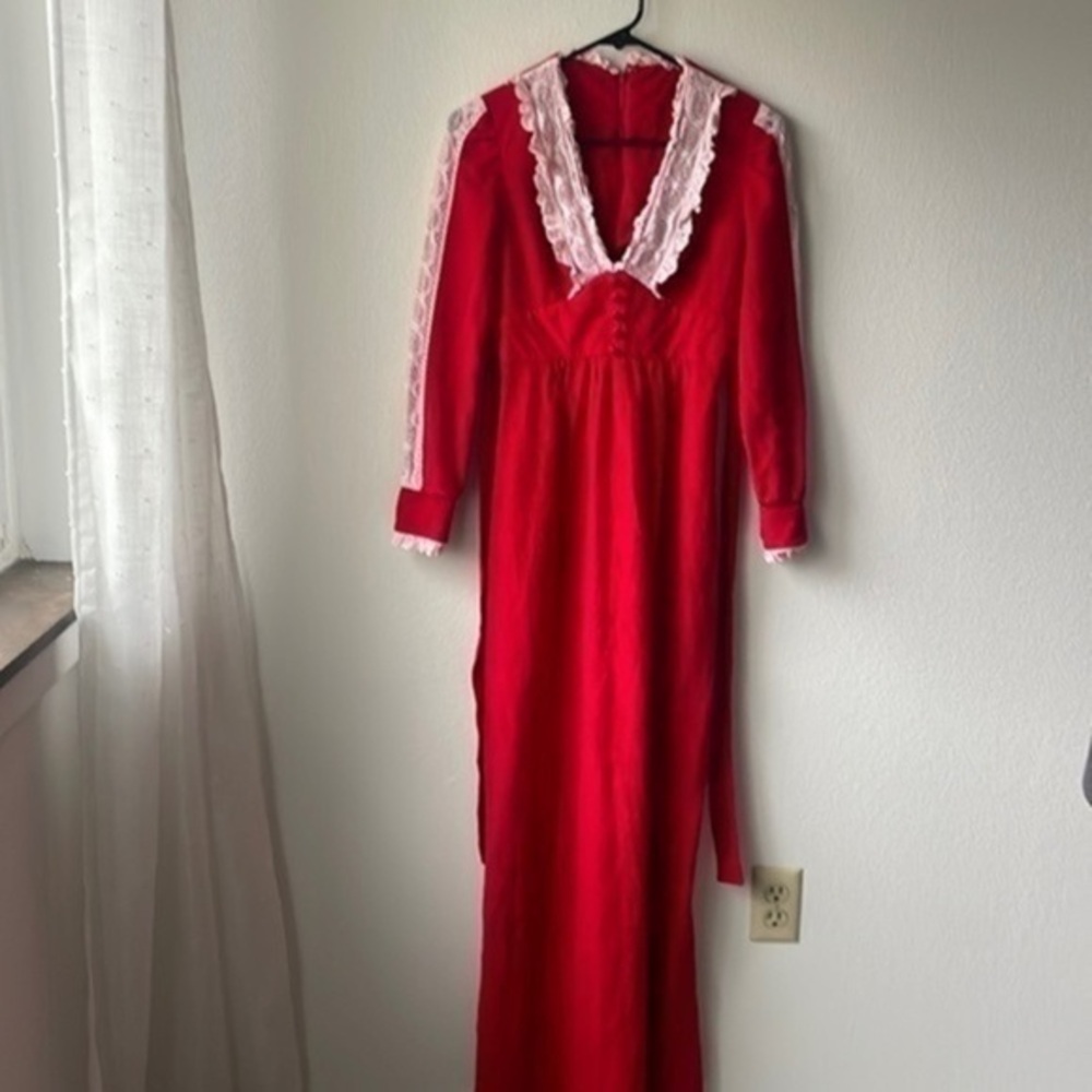 Vintage Christmas dress / nightgown size 7 Miss Santa Christmas Core